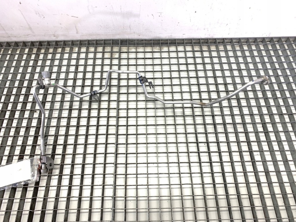 фото №1, Трубка кондиціонера renault clio v 924401340r 1.6 94km хетчбек