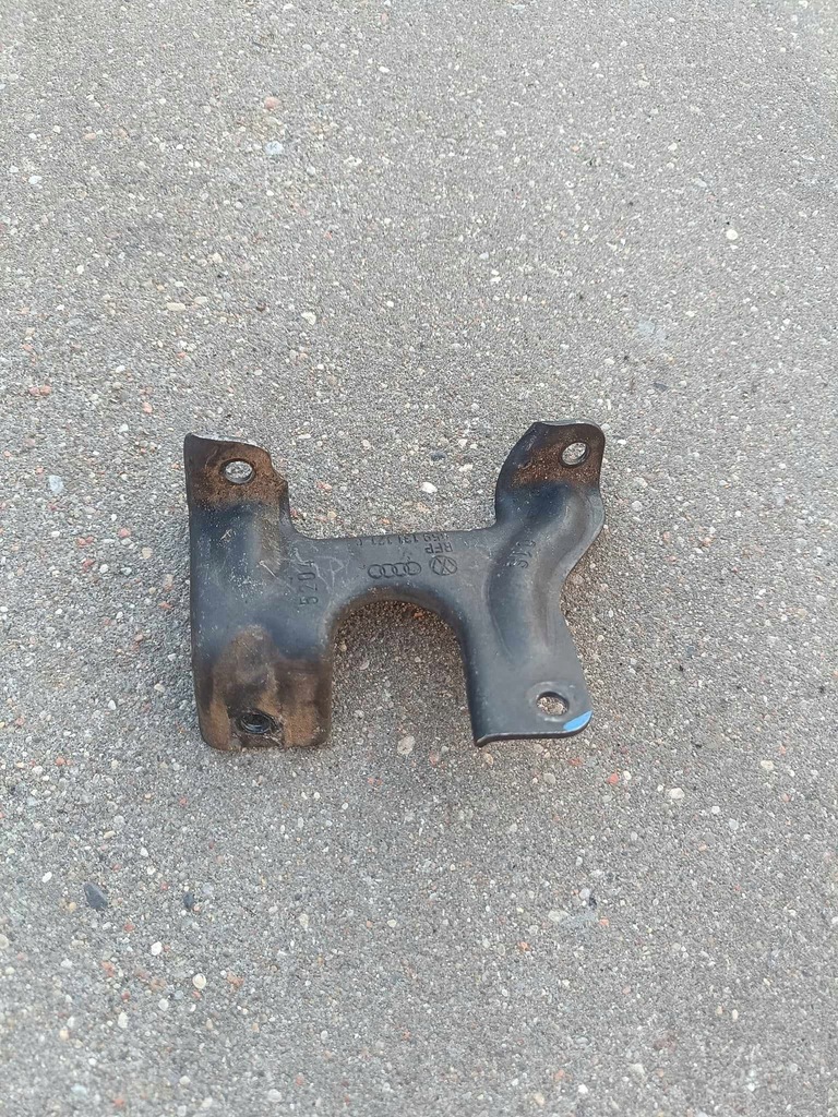 фото №1, Кронштейн кронштейн кронштейн радіатора вихлопних газів egr audi a6 c6 3.0 tdi 059131121c