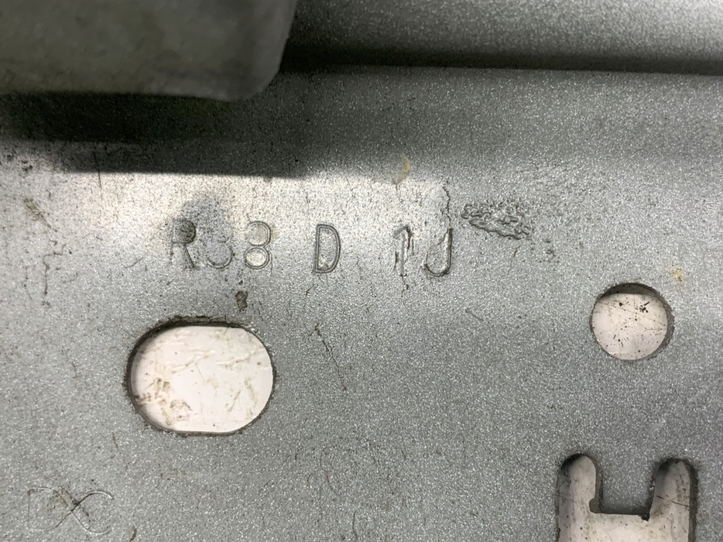 Кронштейн кронштейн поперечина правый  перед передний renault twingo 3 2014-2018 Оригинал