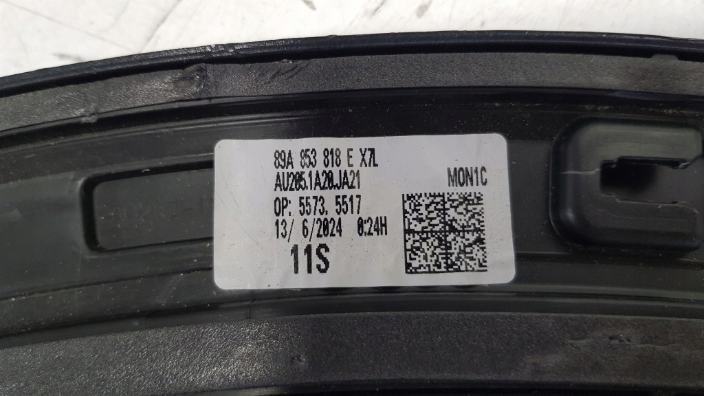 фото №15, Молдинг крыла правый задняя audi q4 e-tron