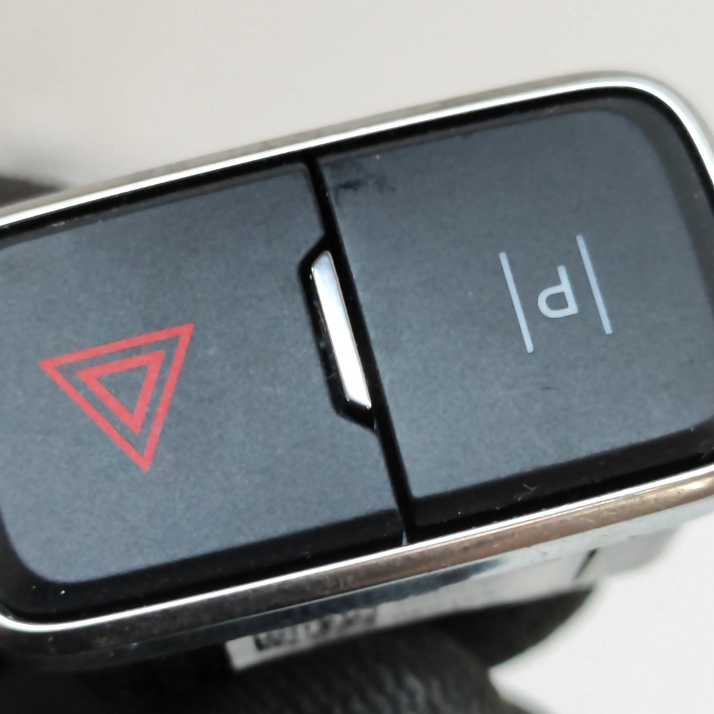 фото №7, Ford mustang mach-e 2023 кнопка світла аварійних