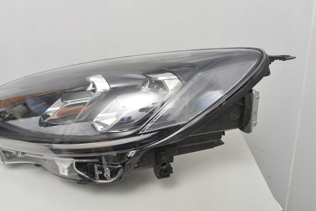 Фара перед левая ford kuga mk3 full led lv4b-13e015-fe Киев