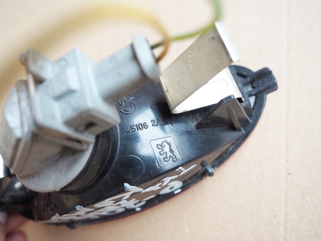 фото №5, Peugeot 206 kombi 1998-2009 лампа противотуманная задняя w бампере