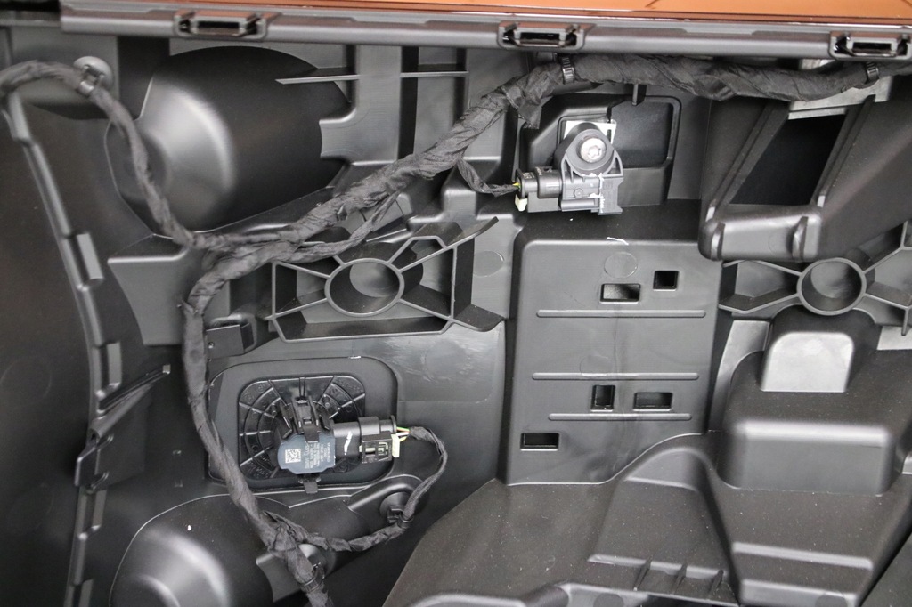 фото №8, Bmw 7 g70 i7 kompletny бампер перед передний цвет 416 carbonschwarz