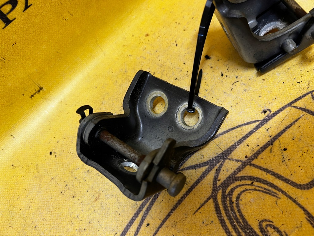 фото №2, Петли дверь левый перед peugeot 508 i rxh lift eeb