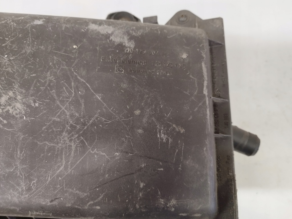 фото №14, Skoda octavia i vw golf iv корпус фильтра воздуха 1j0129607m