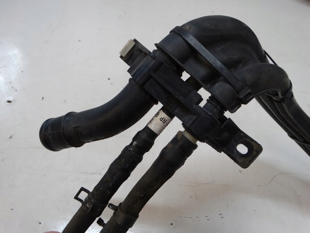 фото №11, Труба заливної пального kia carens iv 1.7crdi 13-19r.