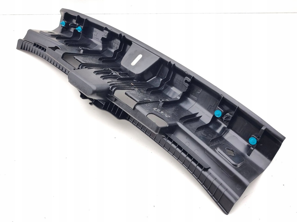 Купити Mercedes-benz a w177 2019 накладка поріг багажника a1776901100