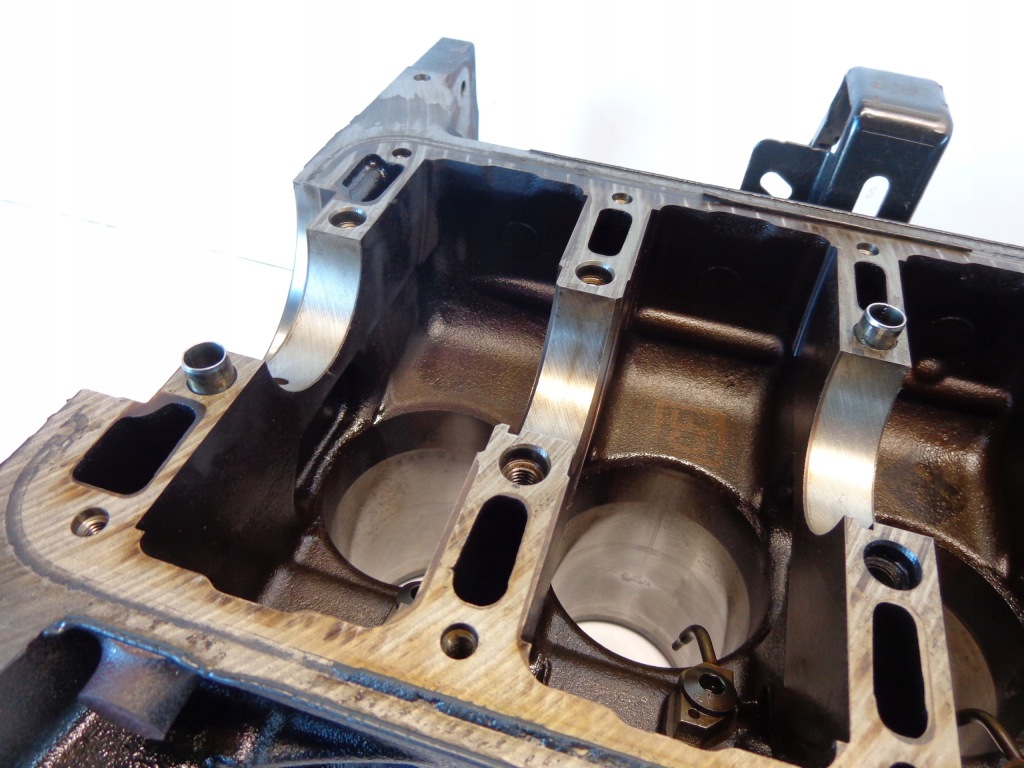 Opel zafira 3 c 1.4 turbo b14net блок двигателя 55582954 55581779 с Разборки