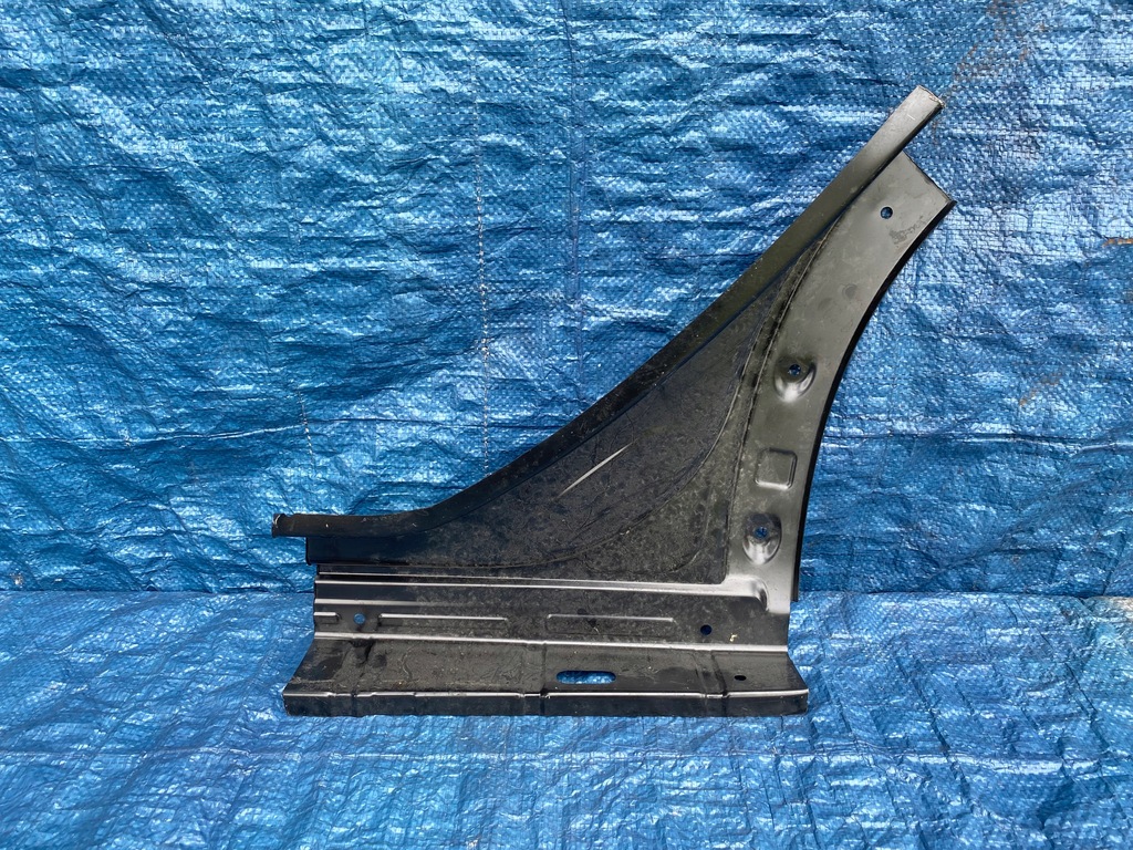 фото №2, Vw t-roc порог правый задняя łuczek