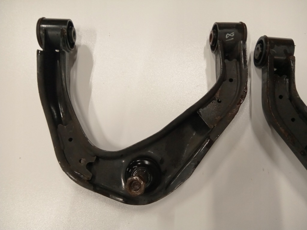 фото №9, Рычаг правый перед верхний mercedes x470 w470 nissan navara d23