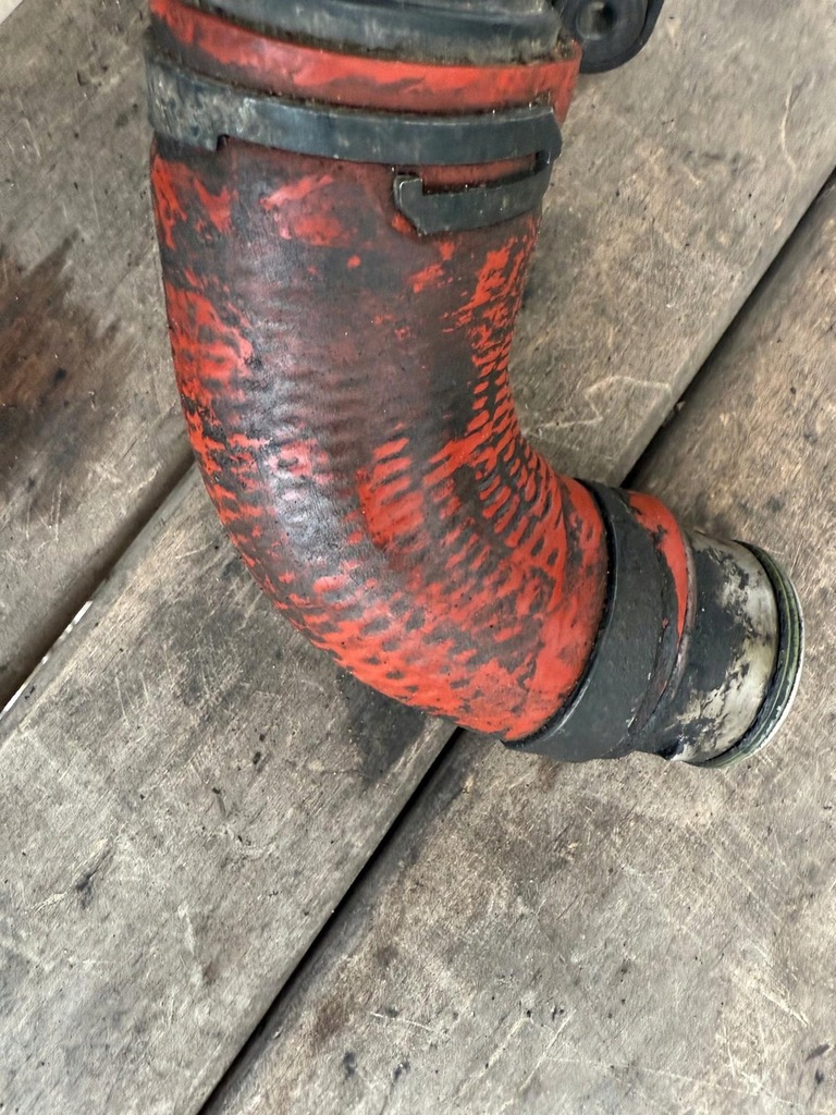 фото №1, Vw passat b6 2.0 bmp труба коліно інтеркулер 038131111a