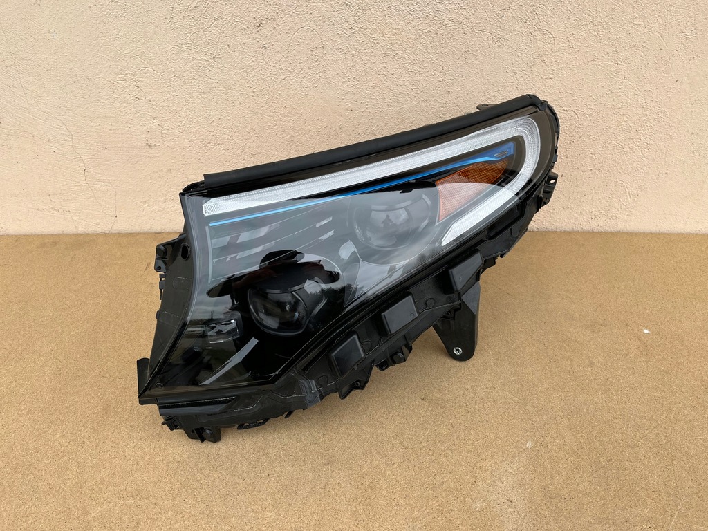 фото №1, Лампа led led mercedes eqc w293 usa