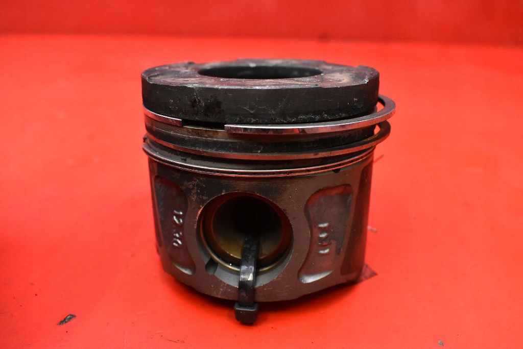 Поршень jeep grand cherokee 4 iv wk2 3.0 d 241 km 10-14 Недорого