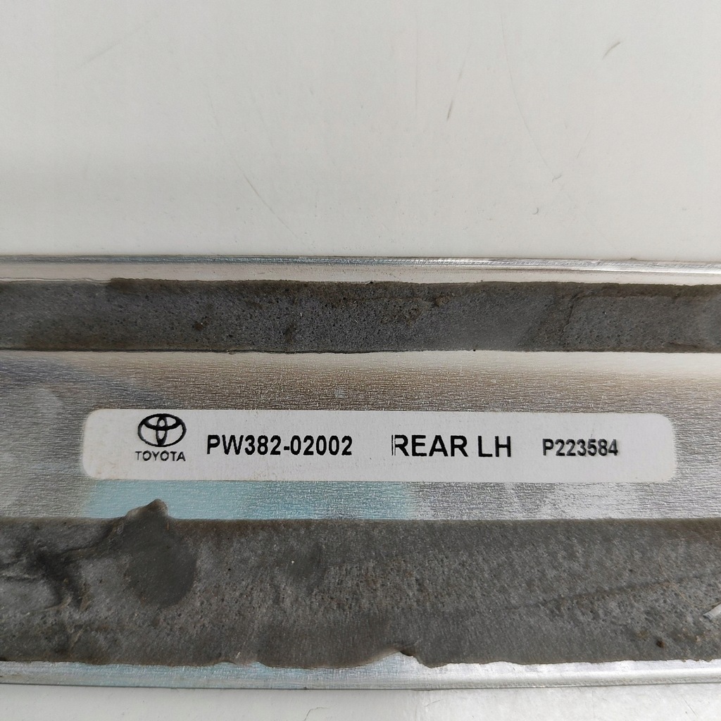 фото №7, Toyota corolla e210 e21 2022 ліва сторона молдинг поріг задня