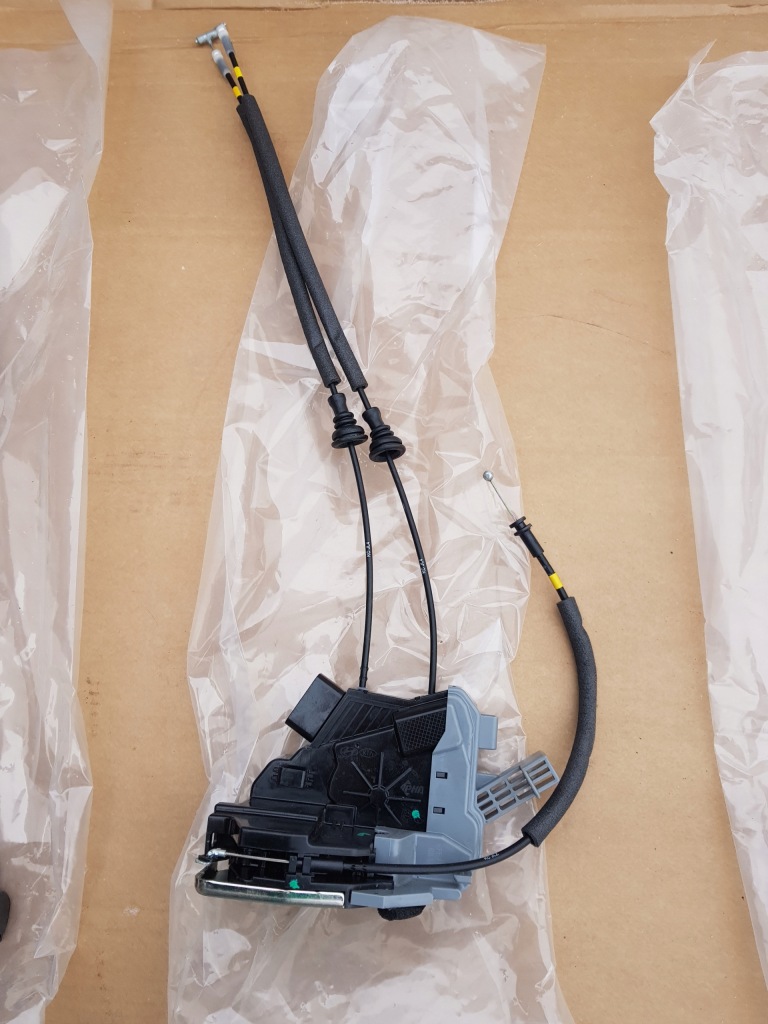 фото №1, Kia sorento iii замок двері лівий задня 81410-c5000