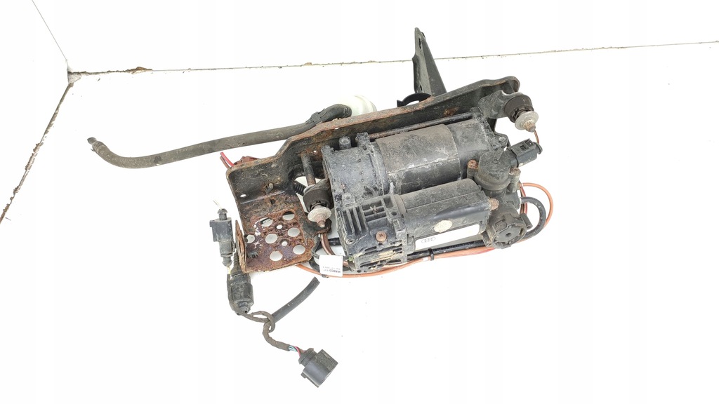 фото №1, Audi a6 c6 компрессор подвеска 4f0616005b