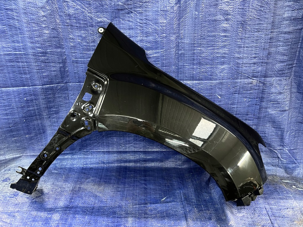 фото №1, Dacia duster ii 2 18- правый передний крыло