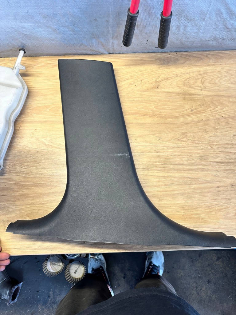 фото №1, Обшивка стійка bmw оригінальний номер 7058337