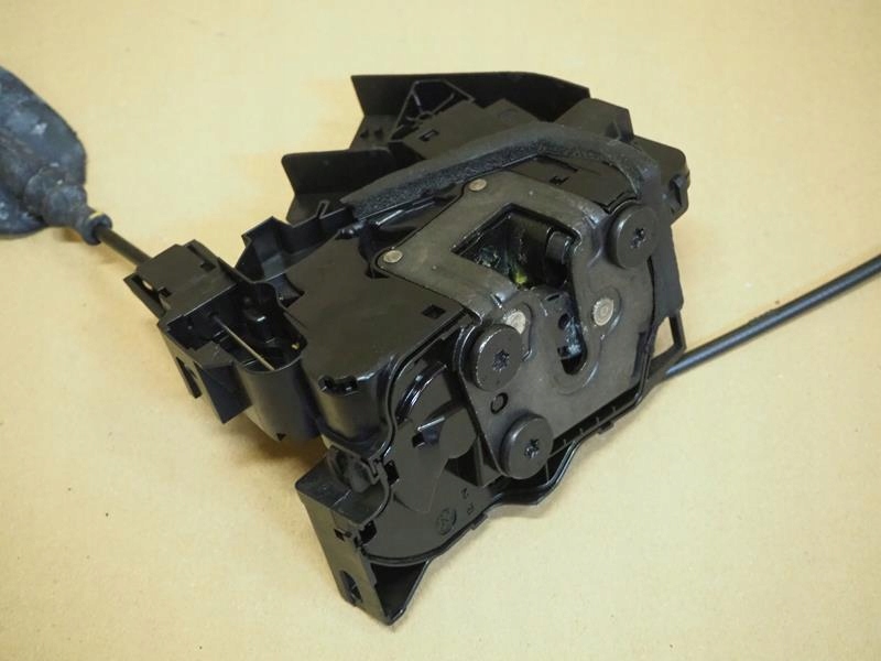 фото №8, Замок дверь правый перед renault talisman