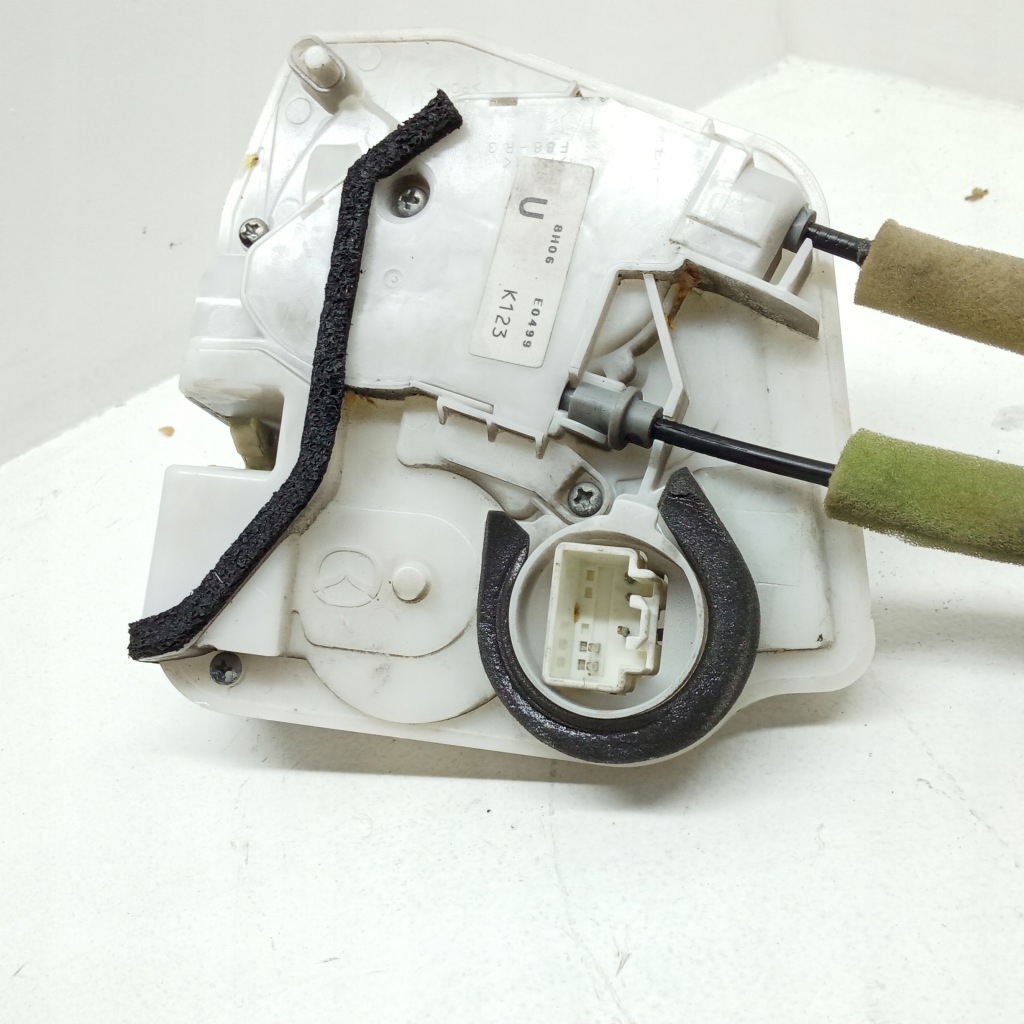 фото №3, Mazda cx-5 ii 2017- замок двері правий задня europa