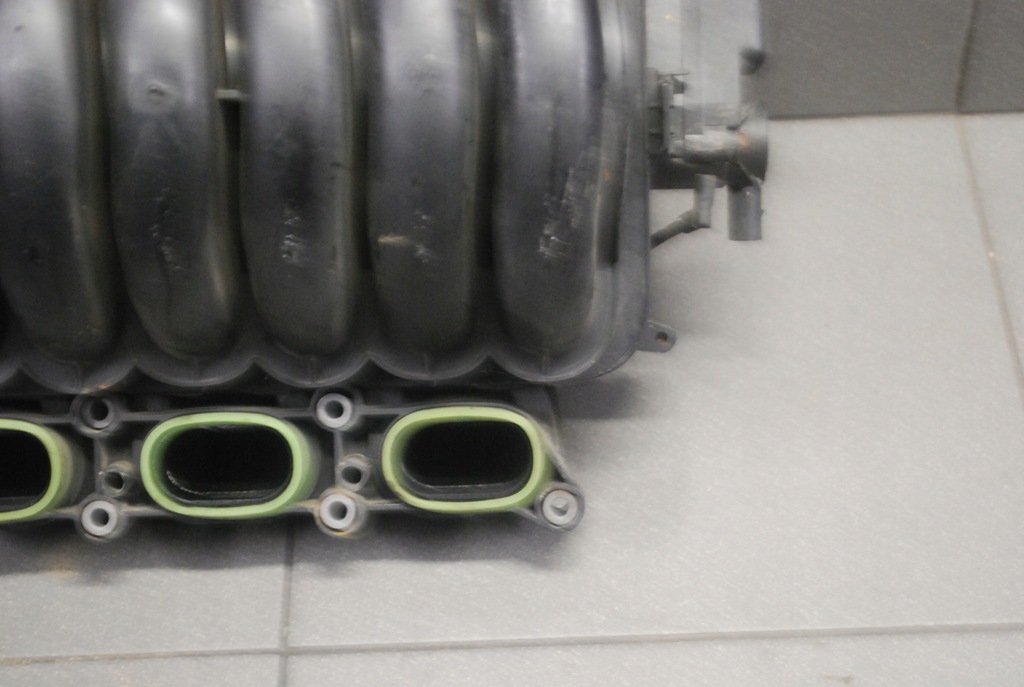 фото №11, Колектор всмоктуючий audi a8 d3 3.2 fsi 06e133210f