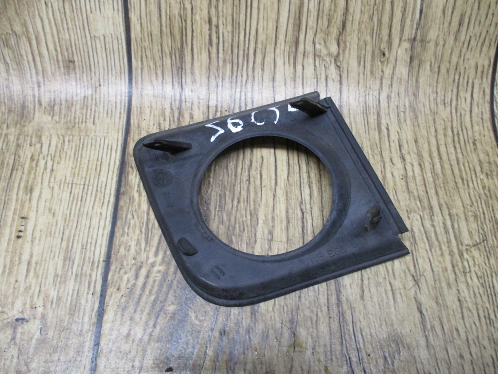 фото №4, Левая заглушка противотуманной фары audi s6 a6 c5 4.2 v решётка бампера передний