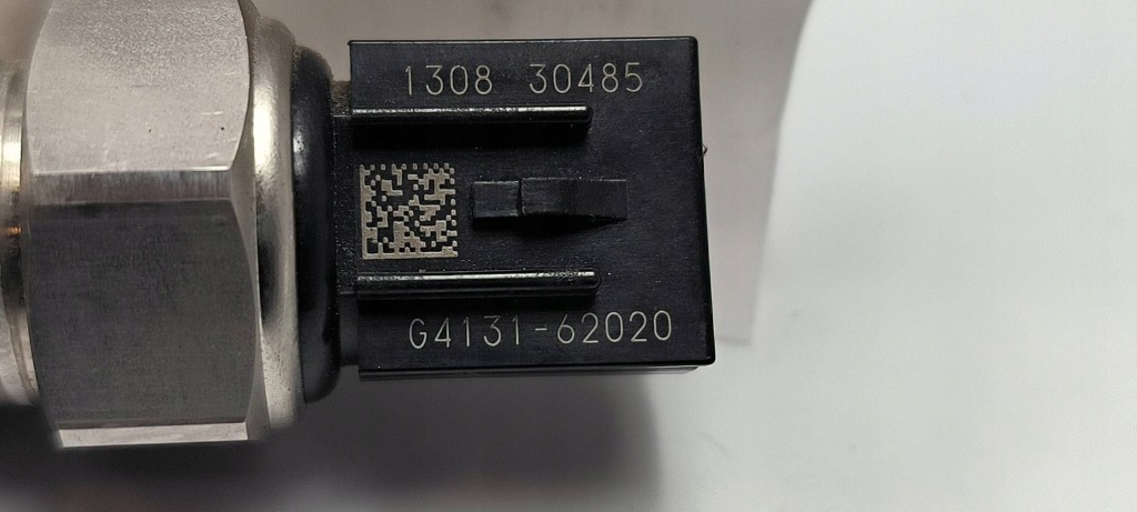 77bc1-62020 розподільник пального toyota mirai 2 Зі Шроту