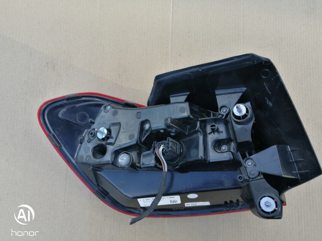 фото №12, Лампа задняя правая led a2479063001 mercedes gla w247 22r