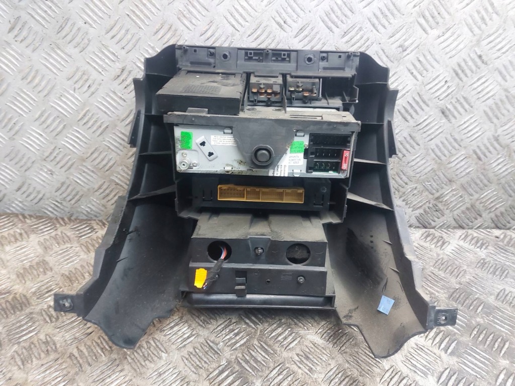 фото №6, Рамка консолі середня радіо панель обдув seat toledo ii 1m1862531c