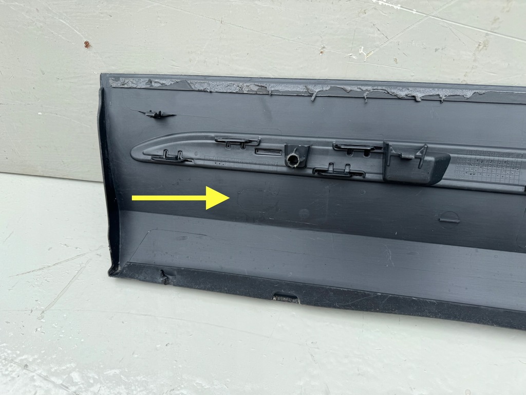 фото №10, Mercedes gla w247 h247 19r- молдинг дверь правый задняя правая задняя