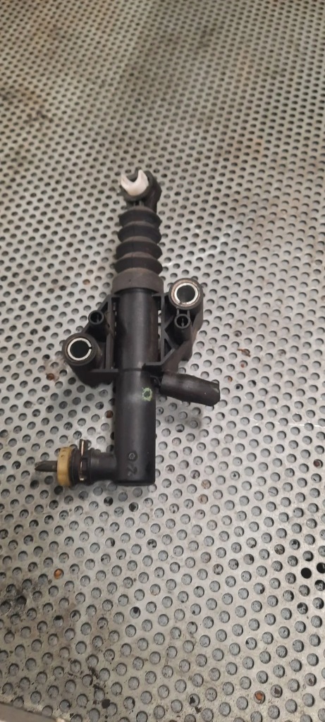 Купить Цилиндр сцепления renault trafic