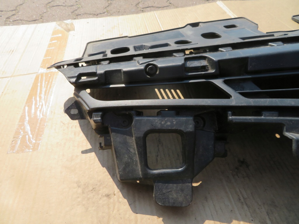 фото №4, Решітка радіатора решітка радіатора бампера renault clio iv 622563184r