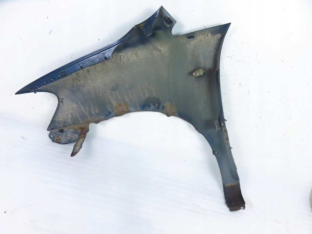 фото №13, Крыло правый передний toyota avensis verso ii