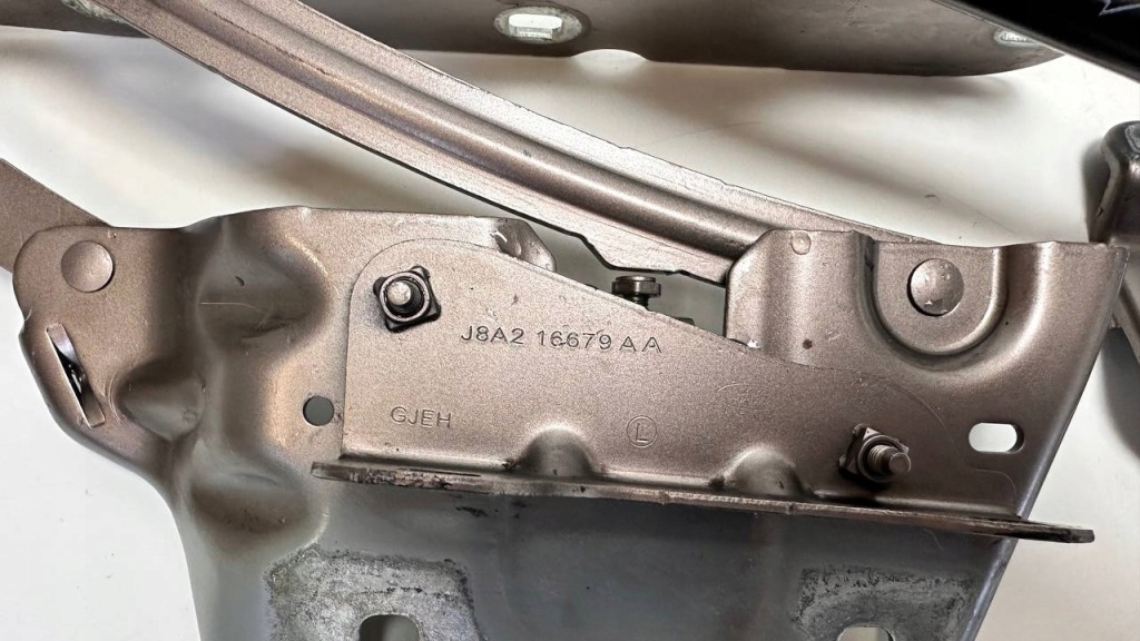 фото №5, Петли капот левая velar l560 j8a2-16801-af