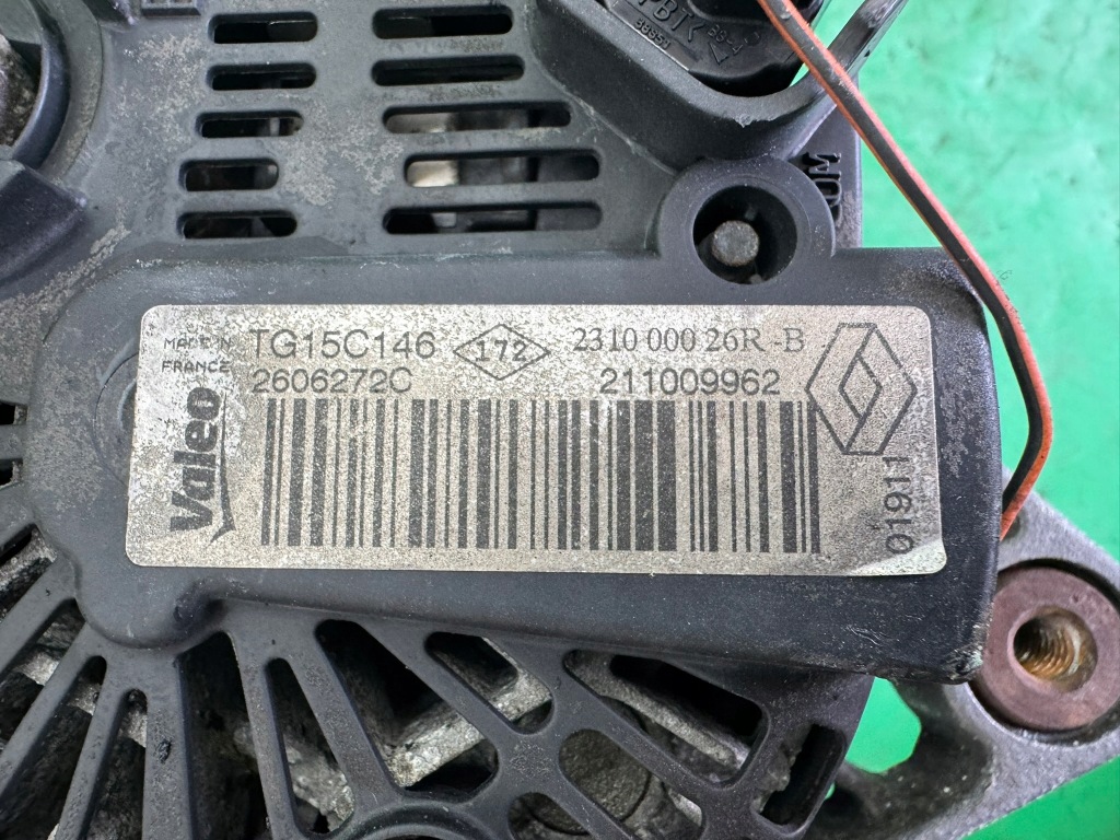 Генератор двигателя генератор 231000026r renault megane 3 3 1.5 dci 08- с Разборки
