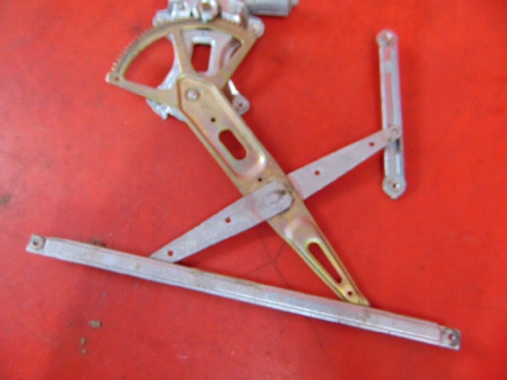 фото №8, Toyota prius 2 ii w20 подъемник стекло левый задняя eu