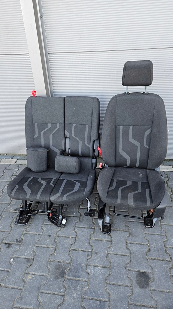 фото №1, Ford transit connect mk2 сиденье лавка перед europa