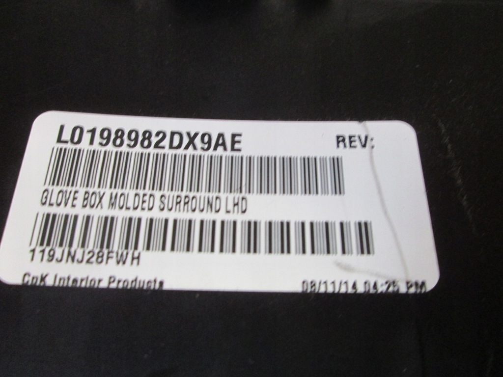 фото №10, Chrysler 300 ii бардачок пасажира w панель консоль