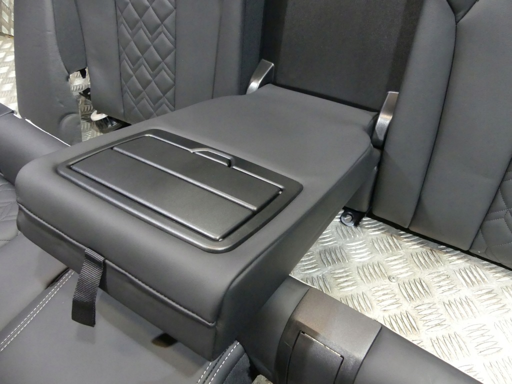 фото №15, Bmw 3 g20 rhd sport individual оббивка сидіння підігрів заднє сидіння 141 km