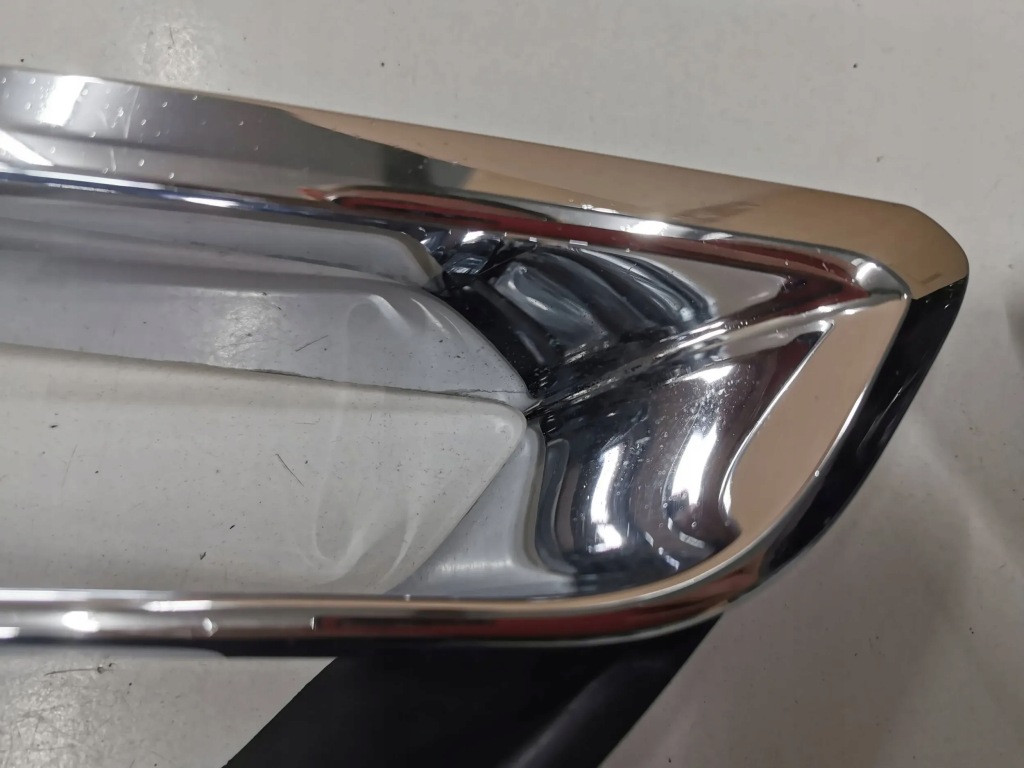 Решётка бампера передний bmw 2 f44/f45 luxury правый  1 левая 593. Доставка