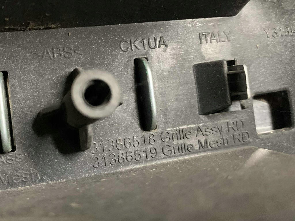 фото №8, Volvo xc60 lift i 1 13-17 решётка радиатора решётка радиатора оригинал хром 31386518