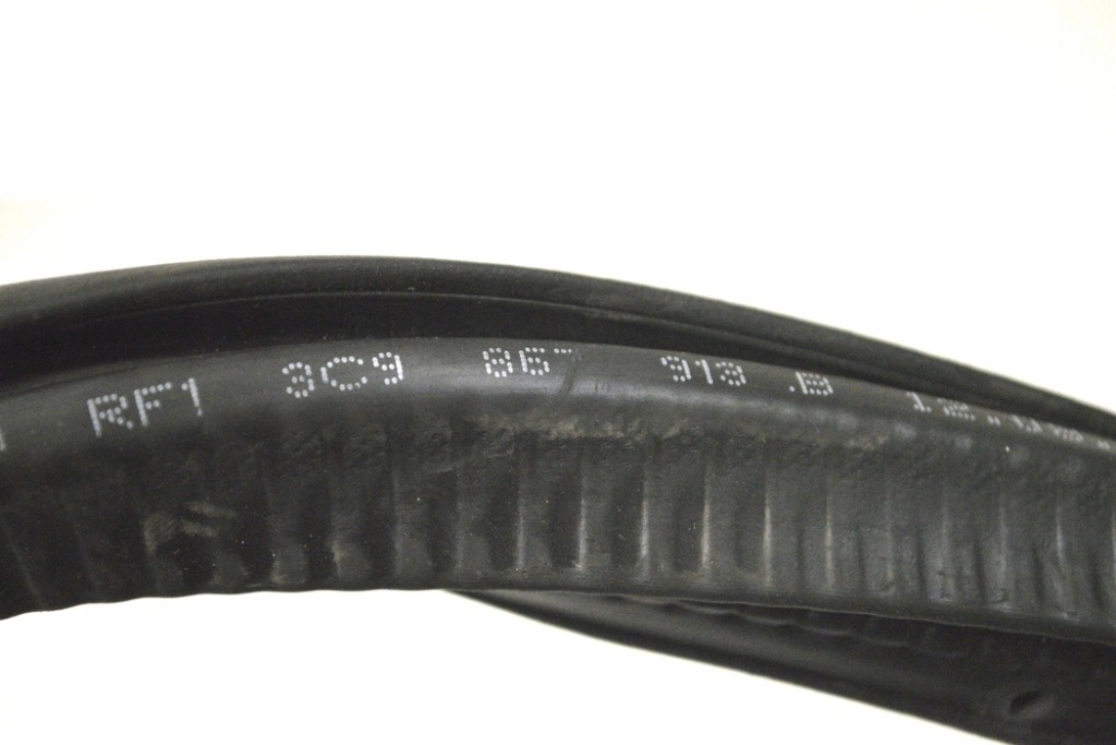 фото №6, Vw passat b7 2.0 tdi 2011 rhd задняя правая прокладка дверь резиновый