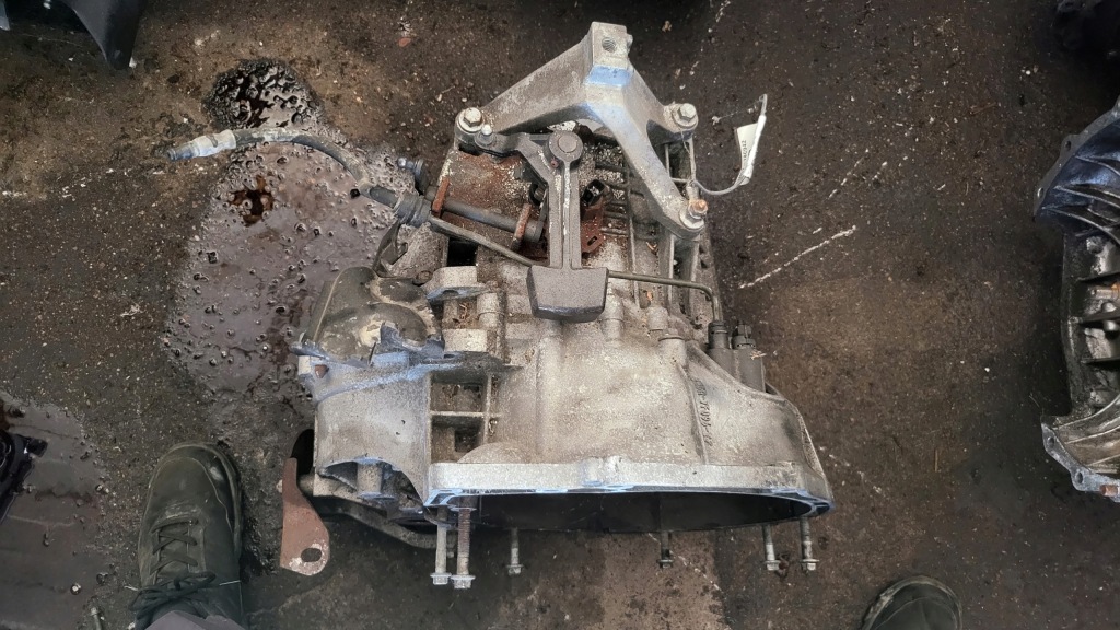 Купити Focus mk2 рестайлінг  1.6 3m5r-7f096-yf