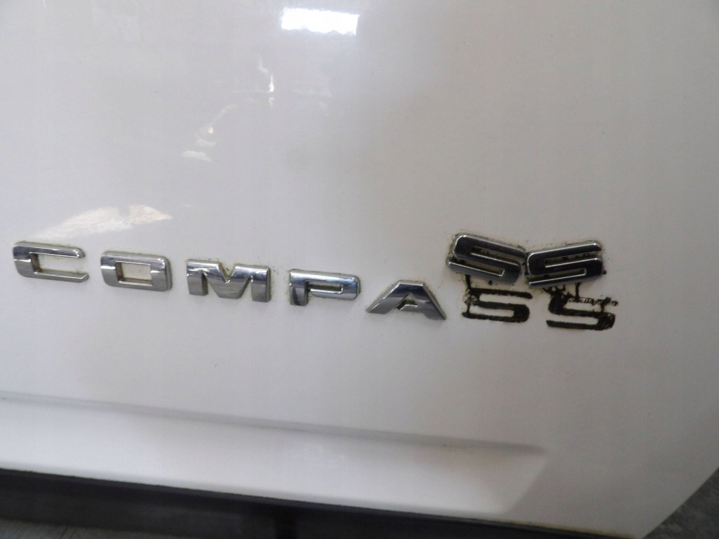Jeep compass 1 рестайлинг  дверь правое  передок Недорого