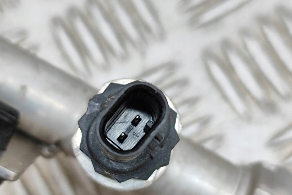 фото №6, Bmw i3 i01 a/c air con шланг труба 9291147 електрика 125kw 2021 25194624