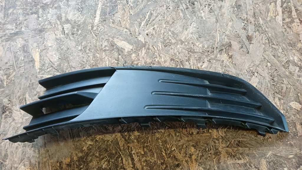 Решётка бампера передний skoda fabia 3 2015- в Украине