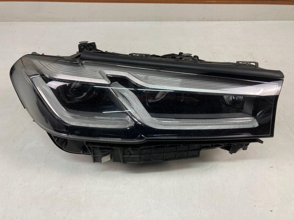 фото №1, Лампа правая передняя bmw 5 g30 g31 lift lci full led