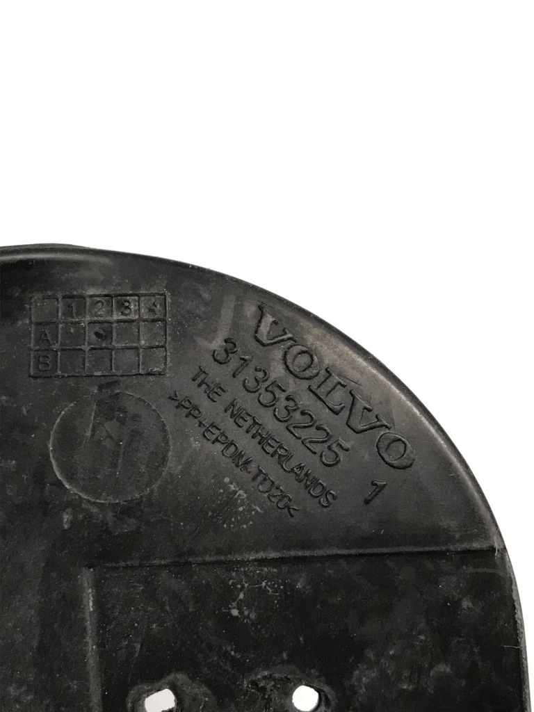 фото №6, Volvo v60 правая заглушка распылителя лампы передней 31353225