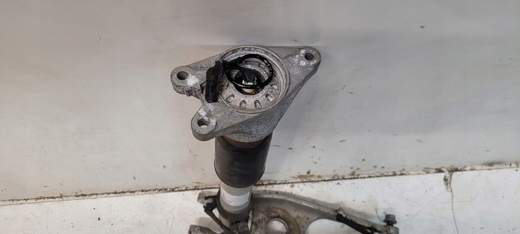 фото №9, Поворотный кулак рычаги ступица приводной вал амортизатор левый задняя bmw m3 g80 m4 g82 g83